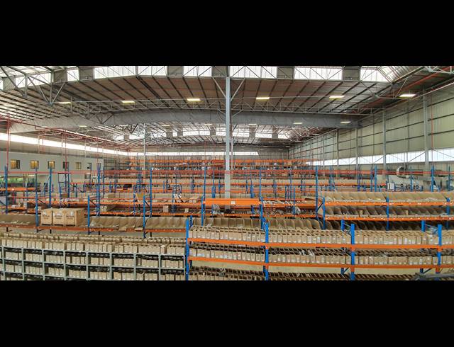 8,291M² WAREHOUSE TO LET IN WATERFALL